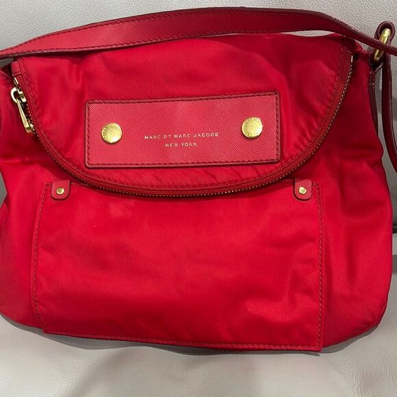 Marc By Marc Jacobs Natasha Red Shoulder Bag with Gold Accents - Picture 1 of 6